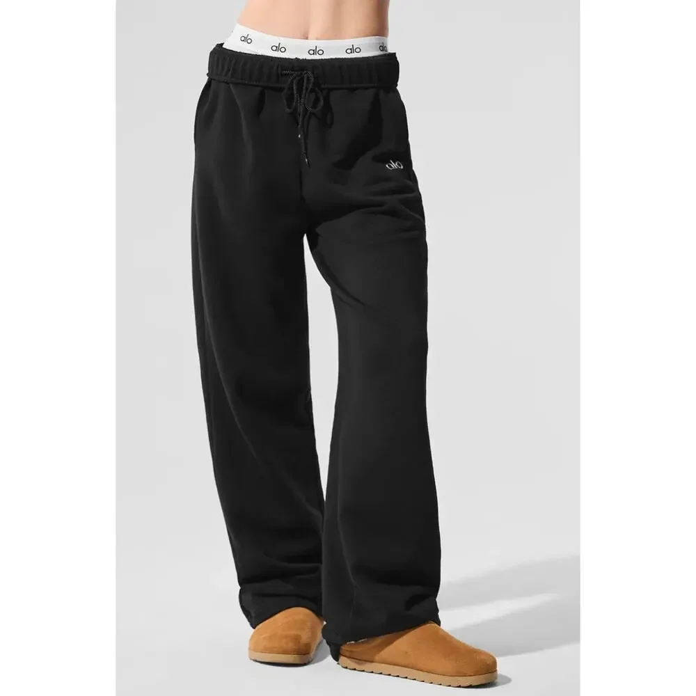 NWT Alo Yoga Accolade Straight Leg Sweatpants Black Gym Sports Wokout Size L